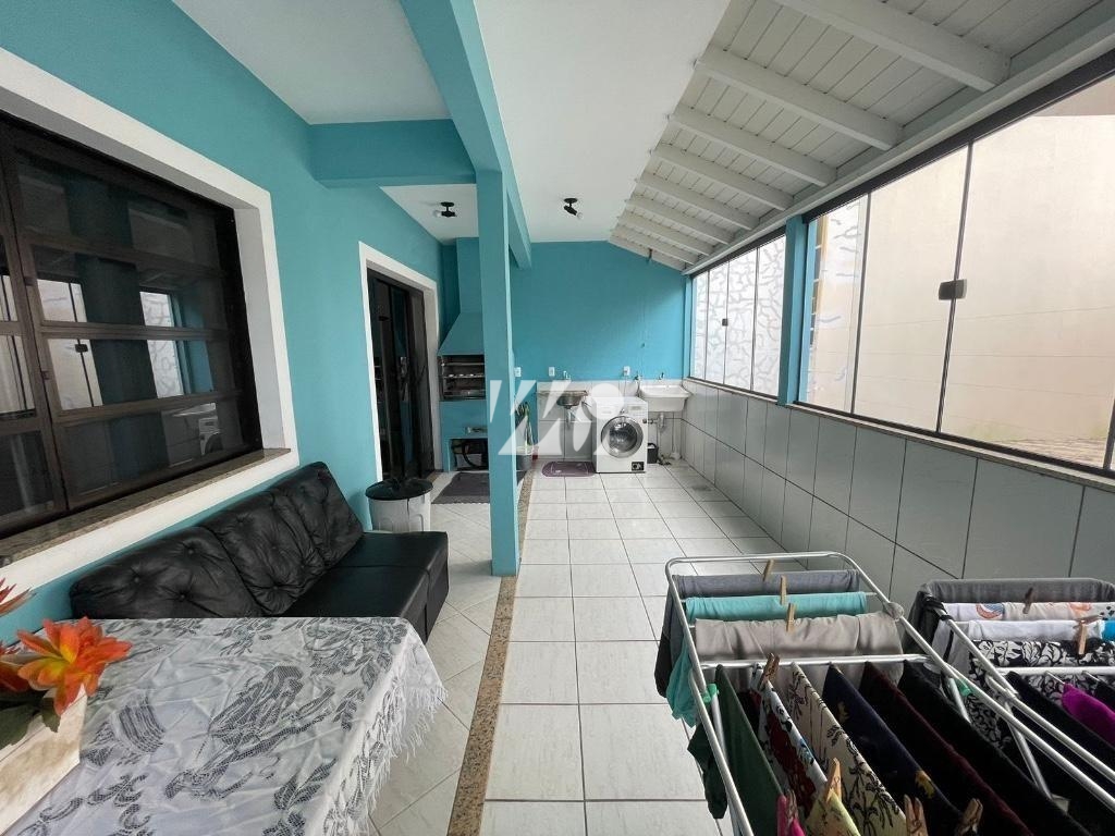 Casa em Ponte do Imaruim, Palhoça. 3 quartos, 115m². Imagem 2 de 14